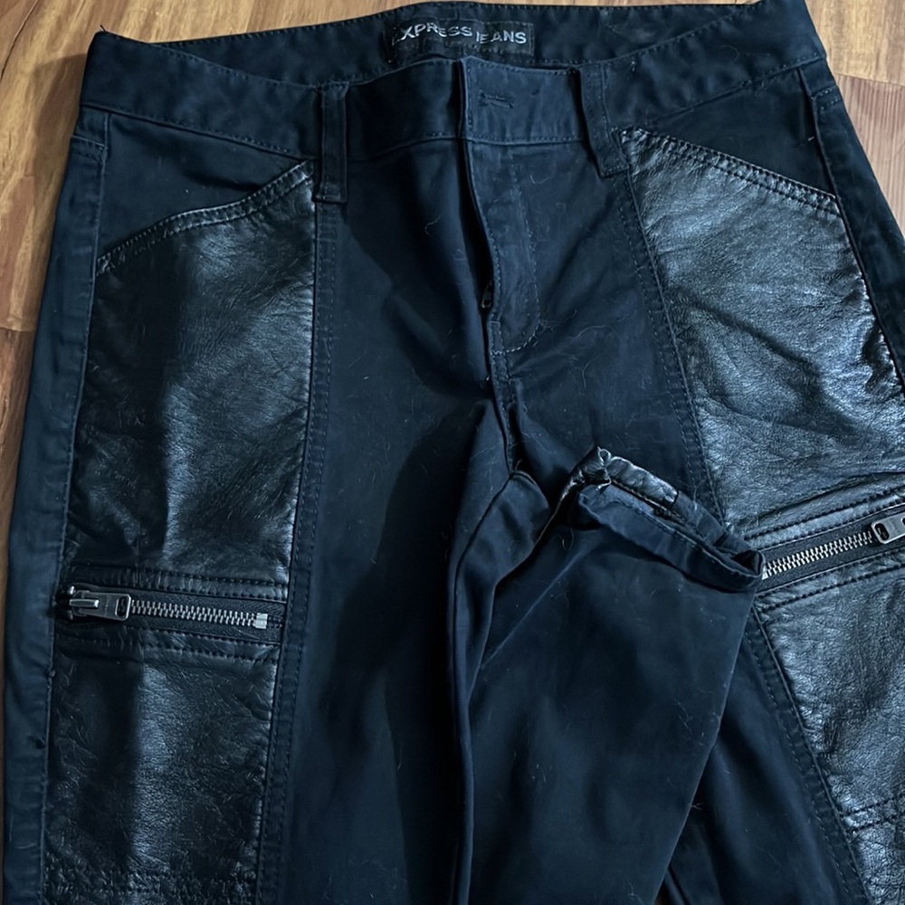 Express Low Rise Jeans - Picture 2 of 3